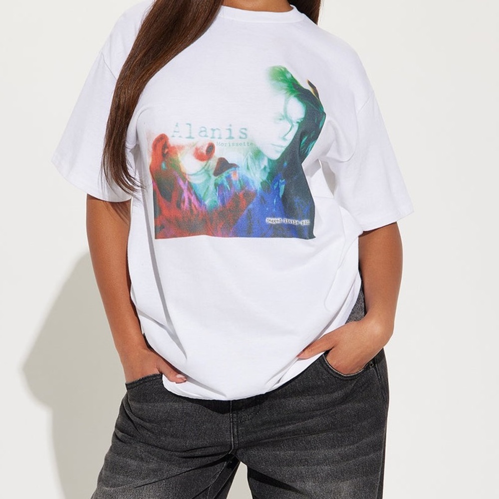 NWT ALANIS MORISSETTE GRAPHIC TEE, VARIOUS SIZES - Picture 9 of 9